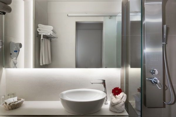 Coral Hotel Athens